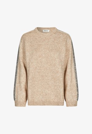 Bežani pleteni guda s okruglim izrezom, sivi detalji na rukavima i rebrastim manžetama. Mekana tekstura s suptilnim uzorkom.