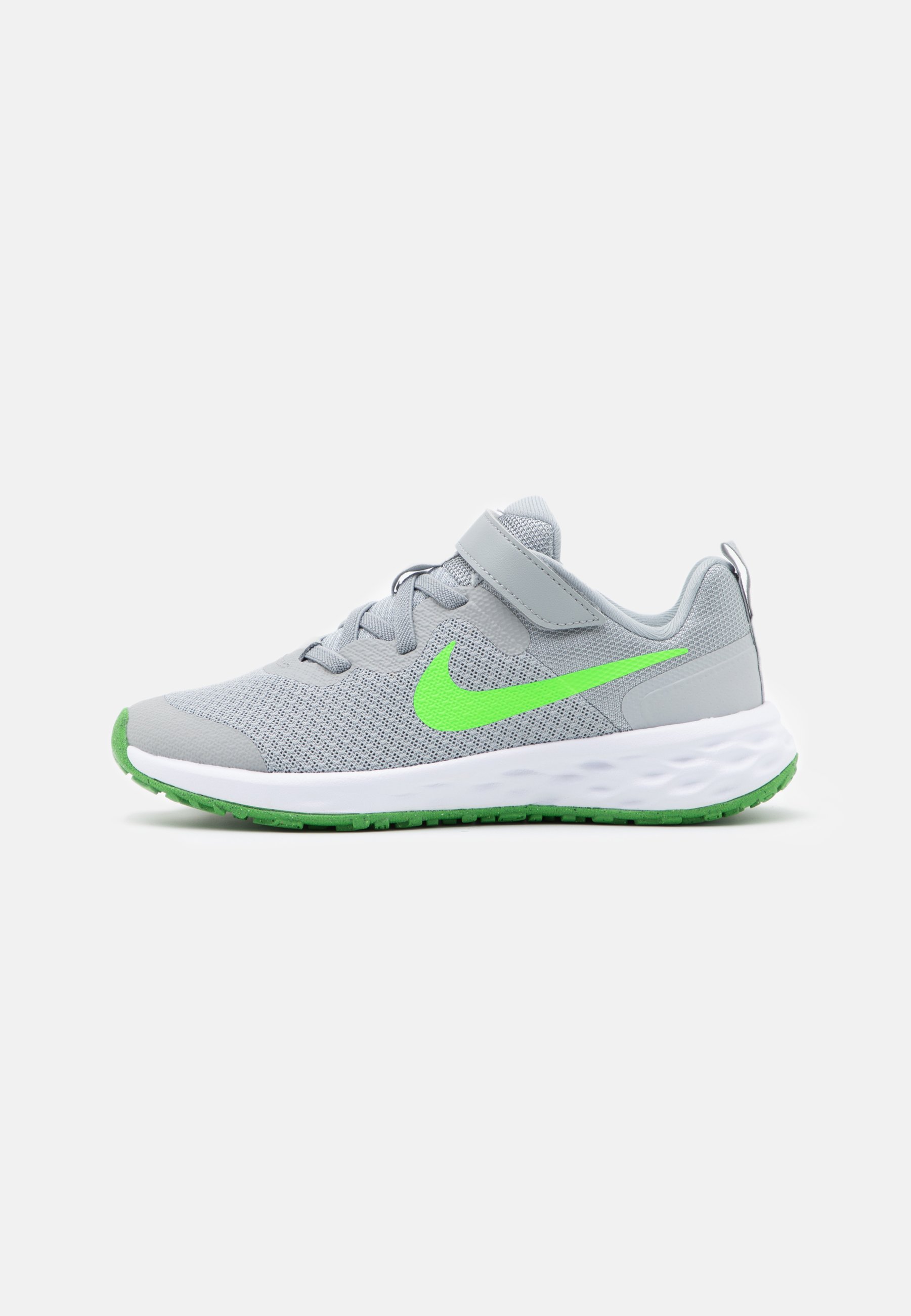 Nike Performance REVOLUTION 6 UNISEX - de running neutras - light smoke grey/green strike/dark smoke grey/chrome/piedra - Zalando.es