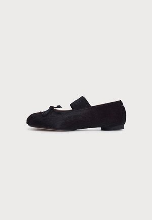 MM6 Maison Margiela, BALLET SHOE - Балетни пантофки с каишка на глезена - dark brown