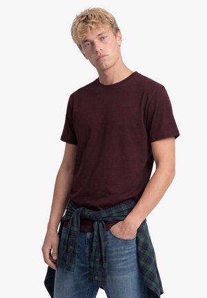 Superdry & Co, SUPERDRY ESSENTIAL SERIF LOGO EMBROIDERED T-SHIRT.. - T-shirt basic - tawny port marl port