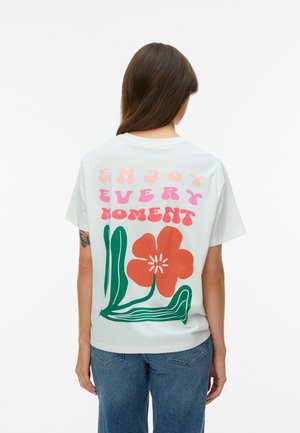 Vero Moda, VMMARIANE CATY BOX - T-shirt imprimé - snow white