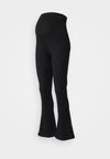 VMMLAVENDER FLARED - Pantaloni - black