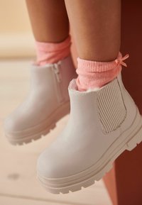 Next CHUNKY CHELSEA  - Bottines - neutral white