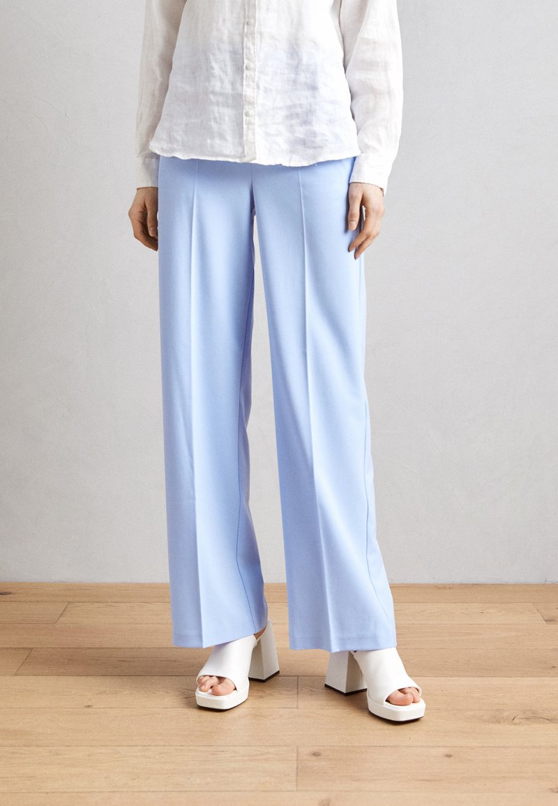 b.young - WIDE LEG PANTS - Nadrágok - vista blue, Nagyítás