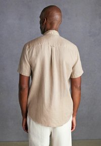 Next SIGNATURE SHORT SLEEVE - Ing - stone