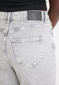 Vero Moda VMTESSA - Wide Leg - medium grey denim