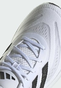 adidas Performance SUPERNOVA 3 biały