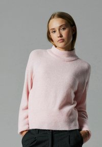 LMTD Trui - crystal pink