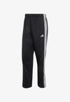 ESSENTIALS 3 STRIPES STANFORD LITE TAPERED OPEN HEM PANTS - Παντελόνι φόρμας - black/white