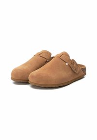 XTI Zuecos - camel