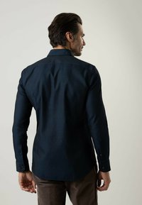 Black Label URBAN - Overhemd - dunkle blau