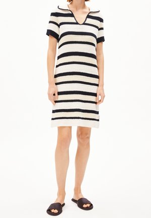 Strickkleid - white