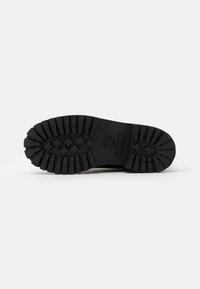 Timberland Botines con cordones - black