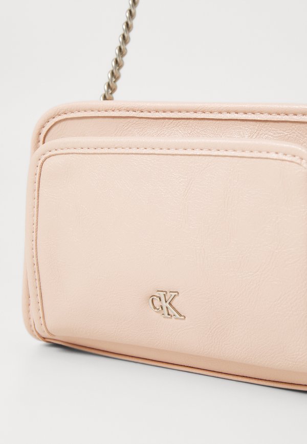UTILITY CAMERA BAG - Cross body bag - rose dust2