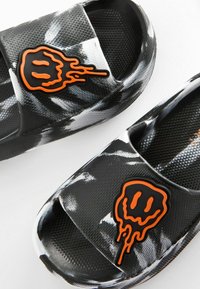 Next STANDARD - Badsandal - black white