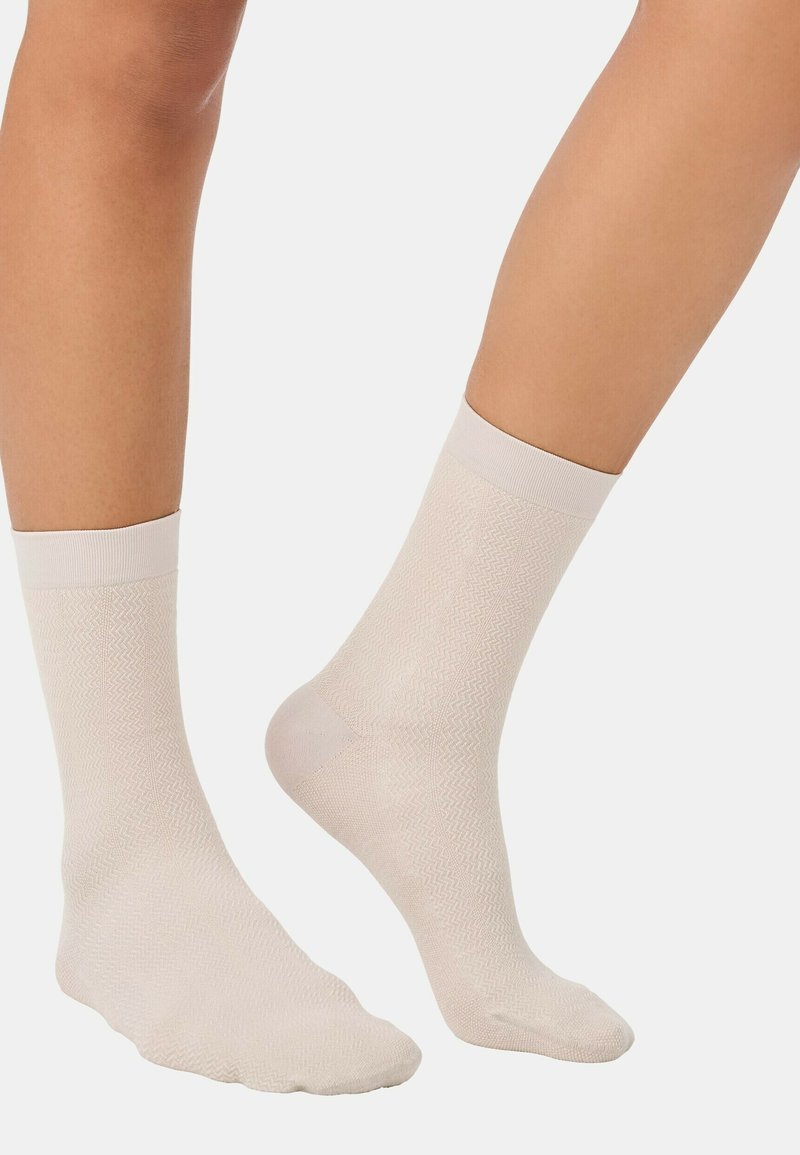 ITEM m6 COMPRESSION CONSCIOUS - Socken - oat milk