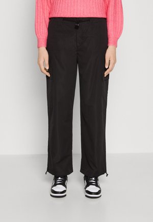ONLY ONLCELIA PARACHUTE - Παντελόνι cargo - black