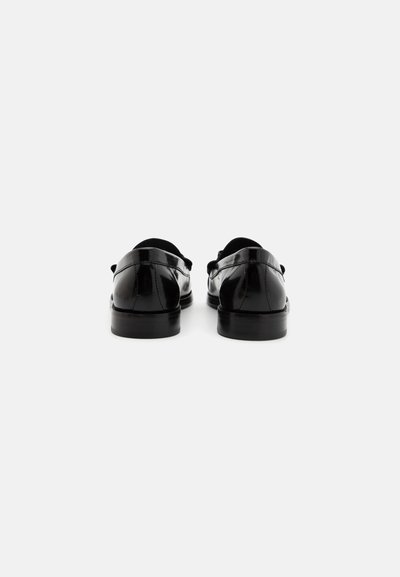 Stuart Weitzman LOTTIE BOW LOAFER - Παπούτσια χωρίς κορδόνια - black