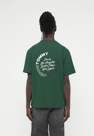 SIGN CIRCLE TEE  - Potiskana majica - shadow pine