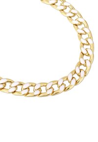 Collar de cadena de oro con eslabones alargados intercalados con acentos de esmalte blanco, textura suave y un acabado pulido.