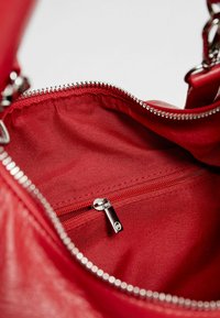 Stradivarius OVAL - Käsilaukku - red