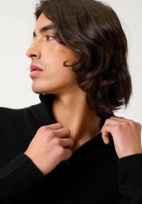 Authentic Cashmere Maglione - black