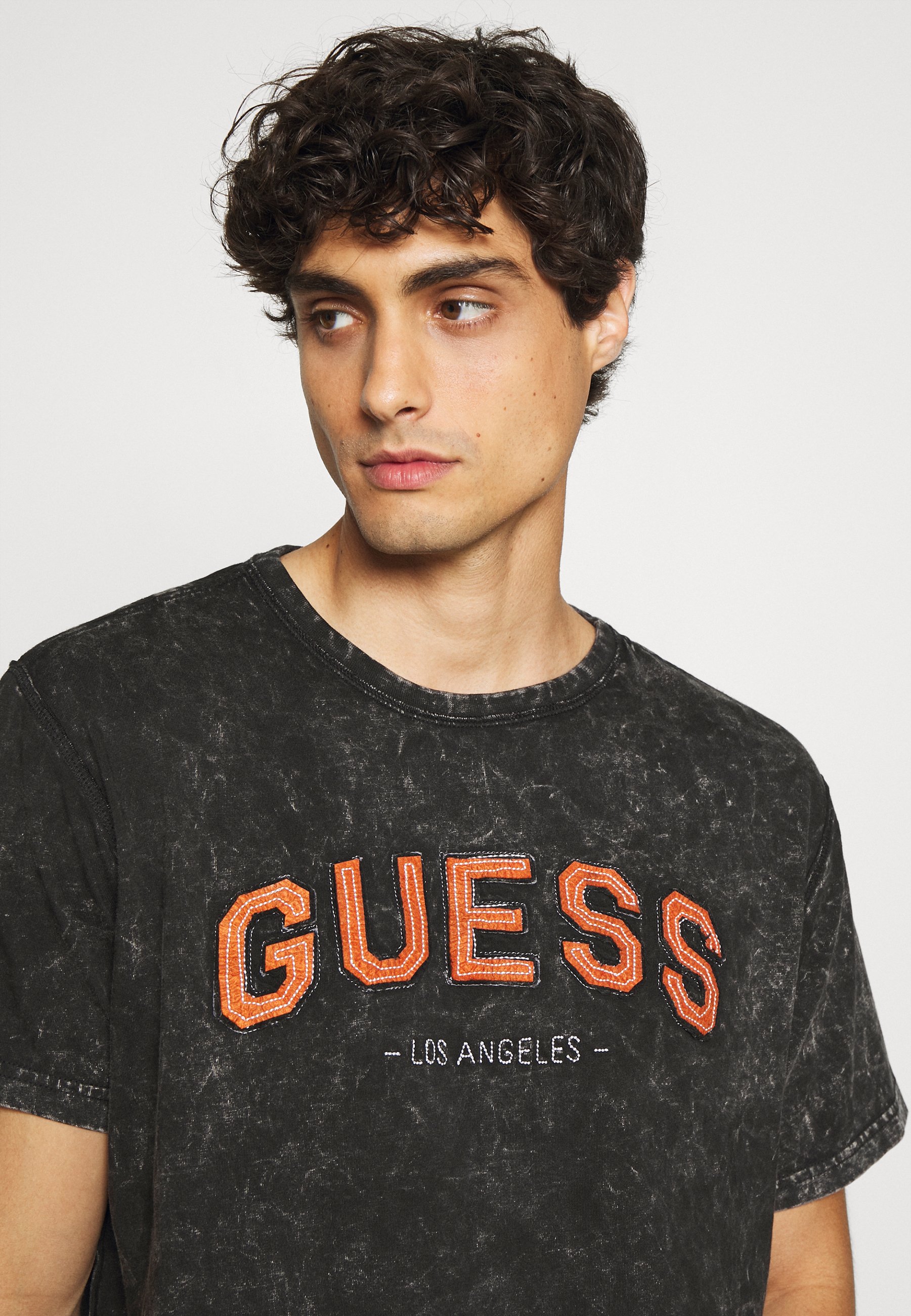 Guess COLLEGE TEE - Print T-shirt - jet 