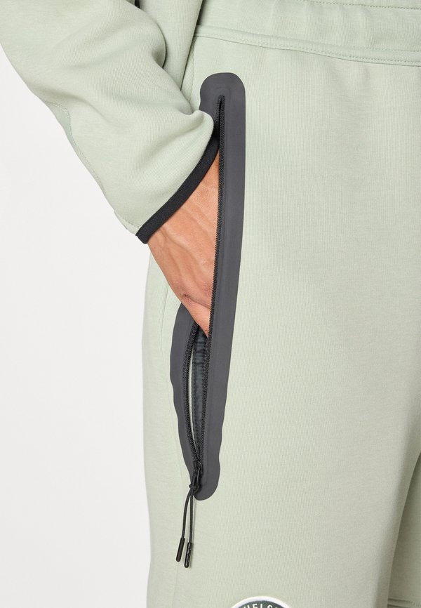 CFC TECH SHORT - Club wear2