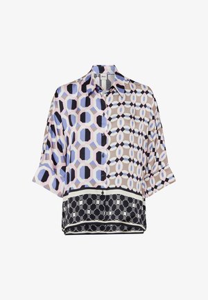 Kurzarm-Hemd mit Knopfleiste, das hexagonale und ovale Muster in Pastellrosa, Blau und Schwarz zeigt, mit einem kontrastierenden geometrischen Rand.