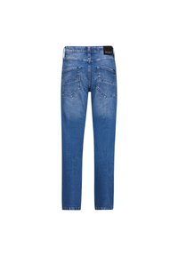 Jeans in denim blu con una vestibilità dritta, dotati di vita media, due tasche posteriori e una toppa con il logo sulla cintura.