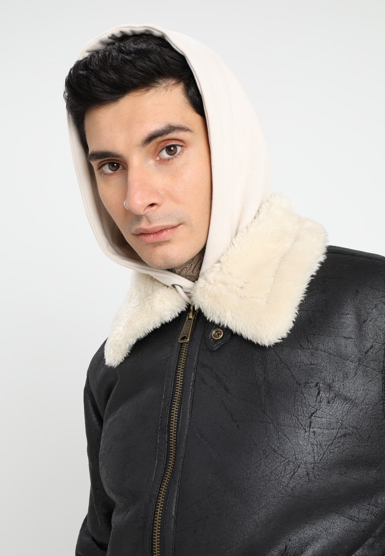 Alpha Industries Jacka i konstläder black Zalando.se Alpha Industries Jacka i konstläder black Zalando.se