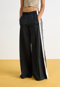 adidas Originals MEGA - Παντελόνι φόρμας - black