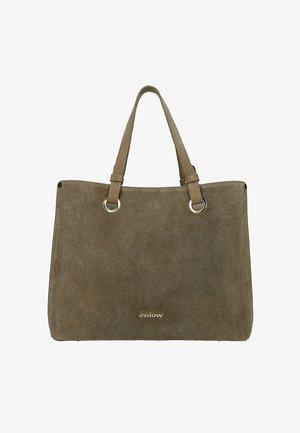 Suède totebag in olijfgroen met twee gestructureerde handvatten, goudkleurige hardware accenten en logo aan de onderkant. Soepele, zachte textuur.