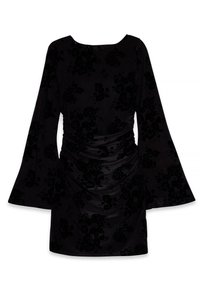 Črna obleka z dolgimi zvonastimi rokavi, ki se ponaša z teksturiranim cvetličnim vzorcem. Tkanina je gladka z nabranimi detajli na pasu.