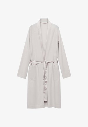 Robe grigia chiara con maniche lunghe, realizzata in tessuto morbido. Presenta una cintura in vita e due tasche frontali. Design pulito e minimal.