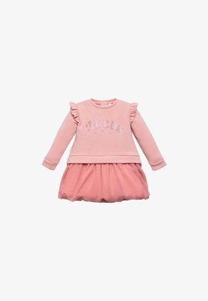 Vestido sudadera rosa con mangas rizadas, letras "CIRCUS" en impresión brillante y una suave falda de tul, con cintura elástica.