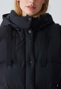 OPUS WIGILO - Weste - black