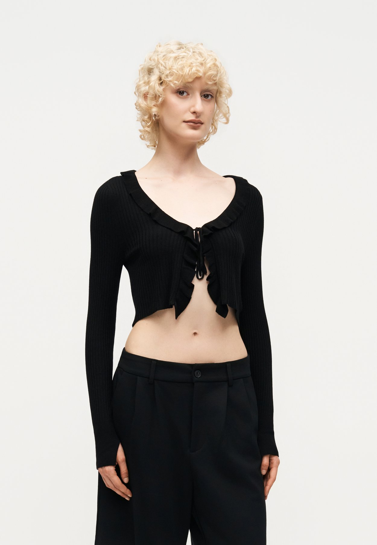 ONLMILA SHORT RUFFLE CARDIGAN
