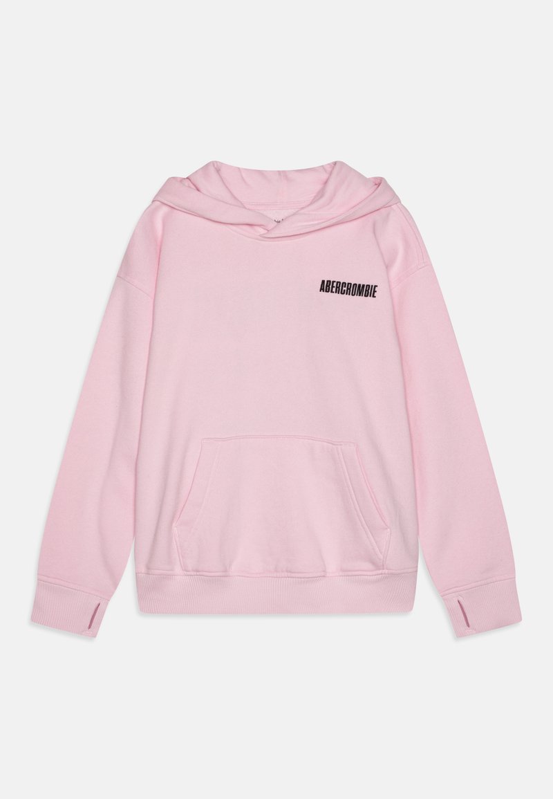 Lys rosa hettegenser laget av mykt stoff, med en frontlomme og en svart "ABERCROMBIE"-logo på venstre bryst. Inkluderer ribbede ermer.