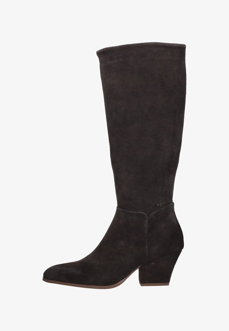 Botte noire en daim remontant jusqu'au genou, avec un bout pointu et un talon carré de hauteur moyenne. Texture lisse et design épuré sans accents visibles.