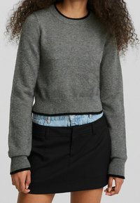 Bershka Sweter