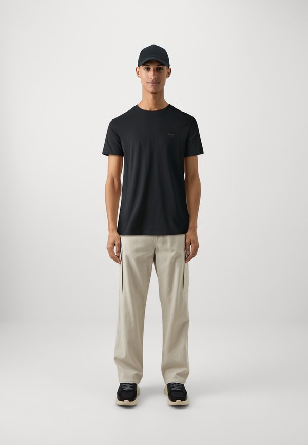 ALPHIS - Basic T-shirt2