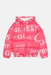 Nepasirinkta, fuchsia lipstick