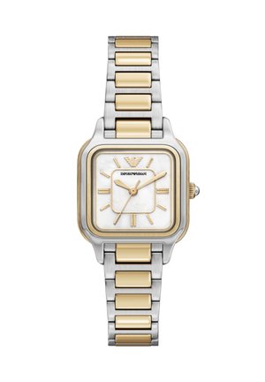 Čtvercové hodinky z nerezové oceli s rámečkem ve zlaté barvě, bílým ciferníkem z perleti, náramkem zlaté a stříbrné barvy a zlatými hodinovými značkami.