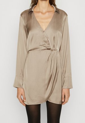 Cocktailjurk - light brown