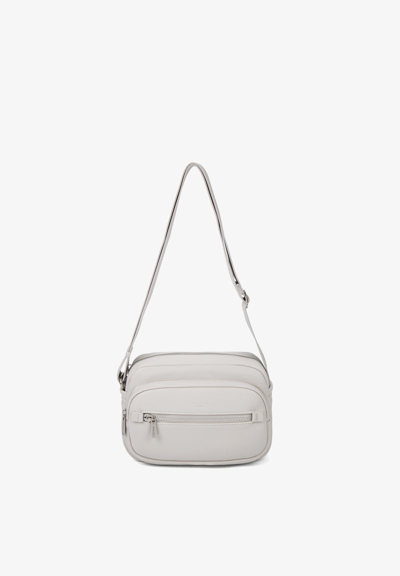 Petit sac blanc à bandoulière ajustable, deux compartiments zippés et détails en métal argenté.