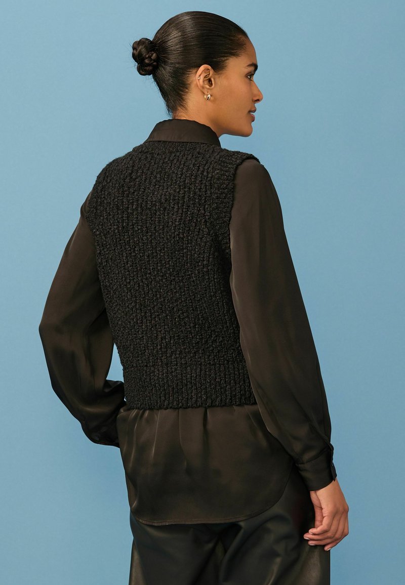 Next Striktrøje - black