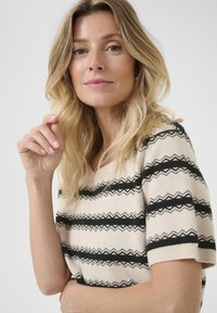 Cream DELA ZIGZAG - Strickpullover - birch and/black stripe