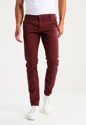 Chino - dark red