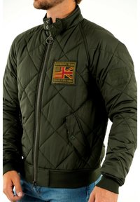 Barbour International Jachetă subțire - vert